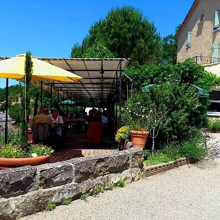 فندق De L'escargot D'or 2*